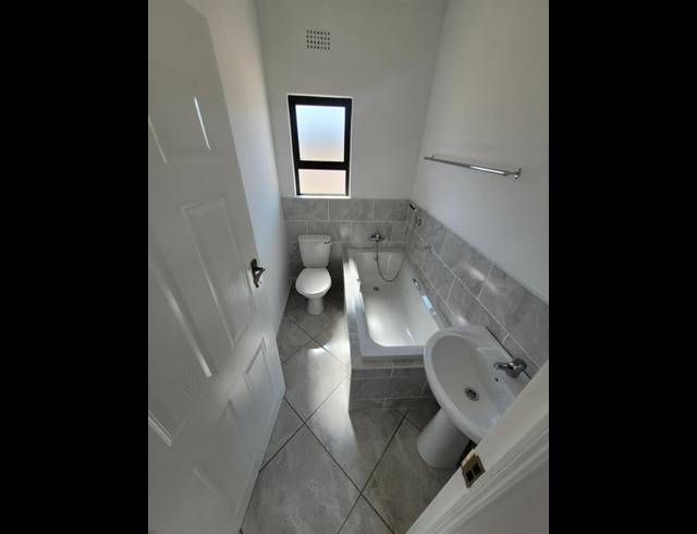 3 BEDROOM HOUSE FOR SALE IN QUEENSTOWN CENTRAL